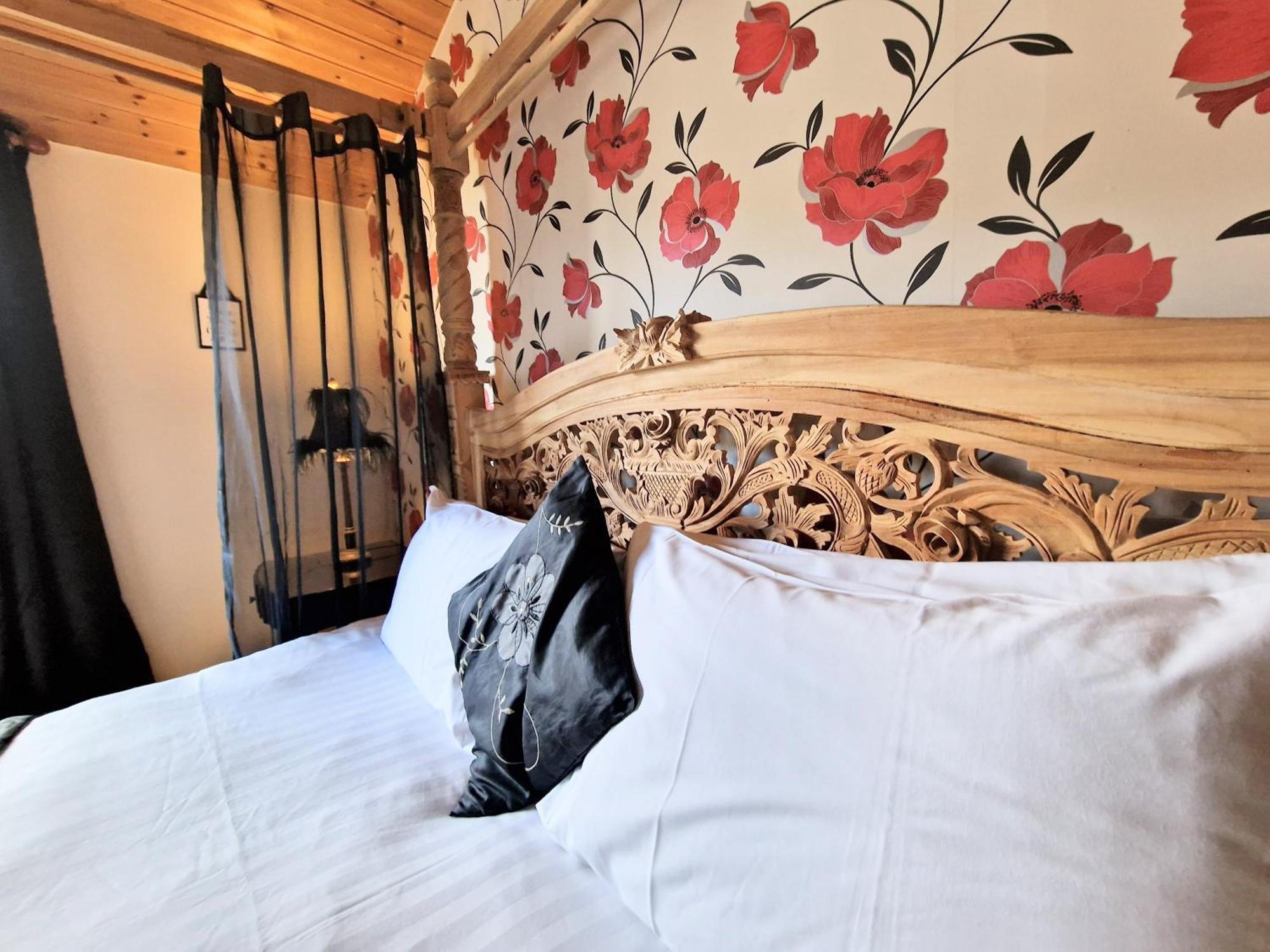 Lomond 4 With Private Hot Tub - Fife - Loch Leven - Lomond Hills Βίλα Kelty Εξωτερικό φωτογραφία