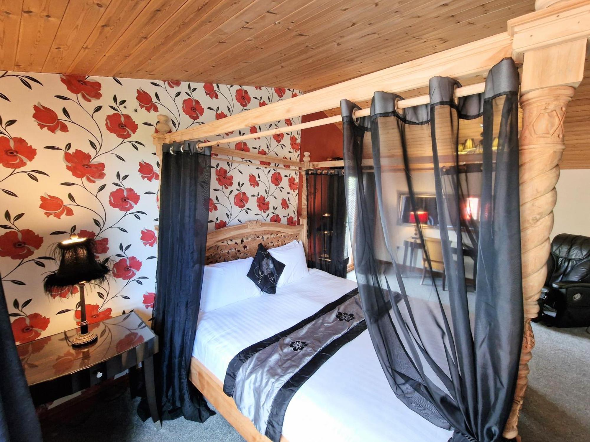 Lomond 4 With Private Hot Tub - Fife - Loch Leven - Lomond Hills Βίλα Kelty Εξωτερικό φωτογραφία