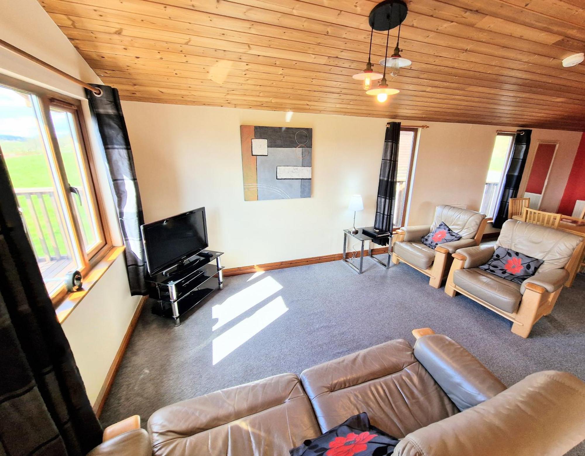 Lomond 4 With Private Hot Tub - Fife - Loch Leven - Lomond Hills Βίλα Kelty Εξωτερικό φωτογραφία